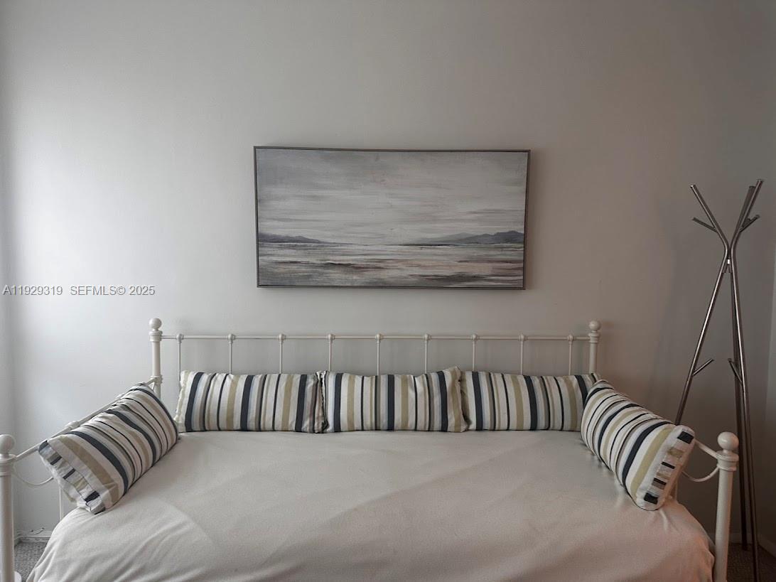 5055 Collins Avenue, Unit 10F Miami Beach, FL 33140 - Photo 9 of 24