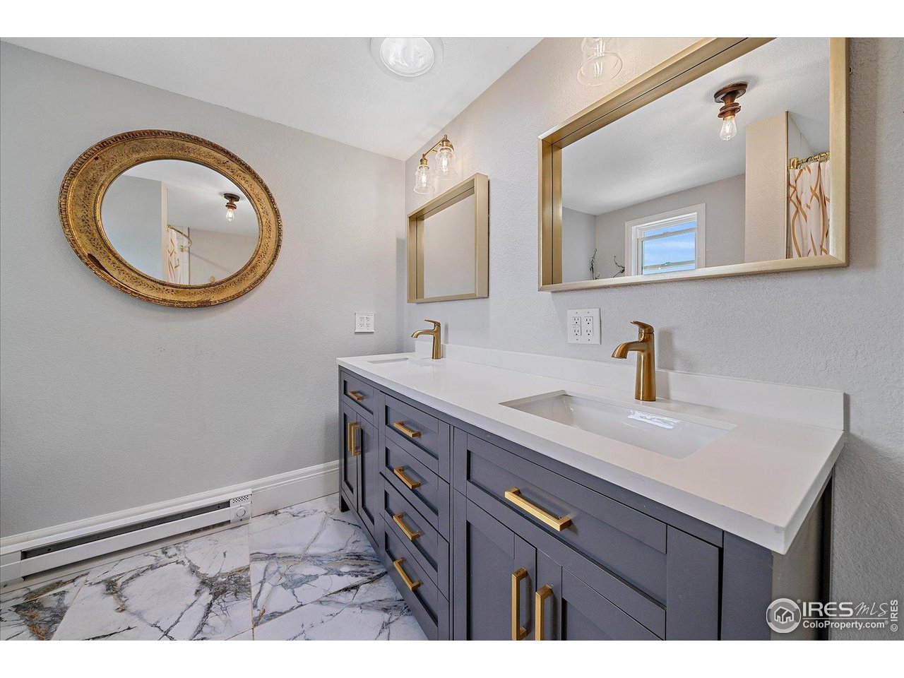 11724 Kenosha Road Longmont, CO 80504 - Photo 24 of 49 Primary bathroom