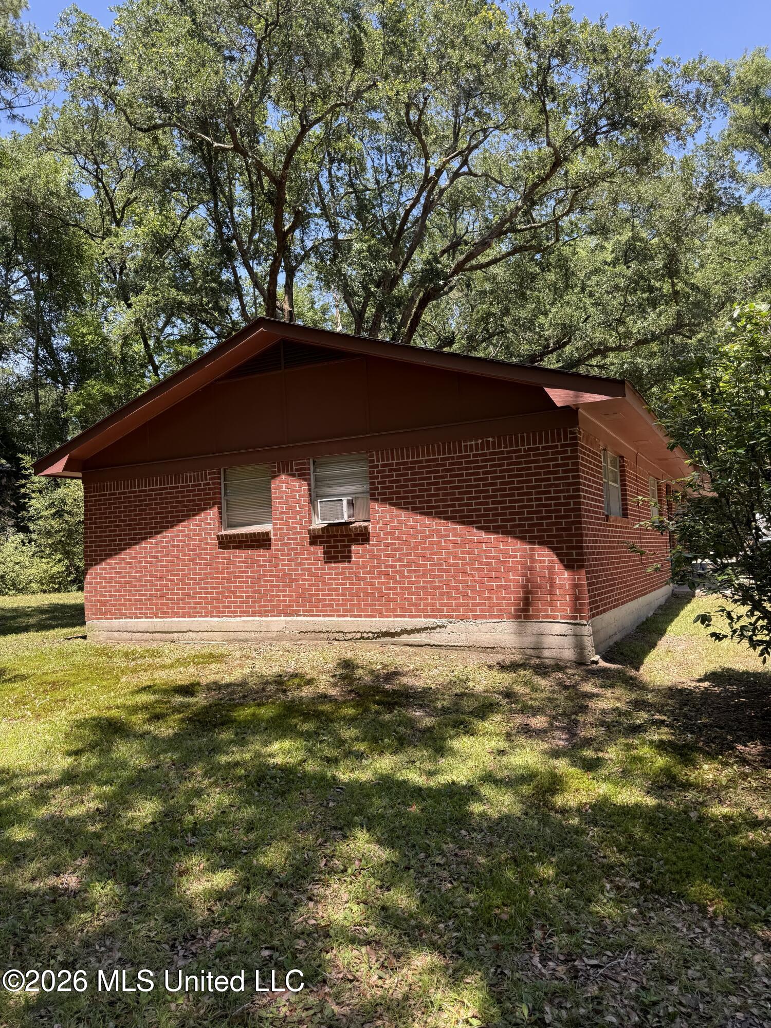 2937 Sam Kirkwood Road Moss Point, MS 39562 - Photo 2 of 9 8