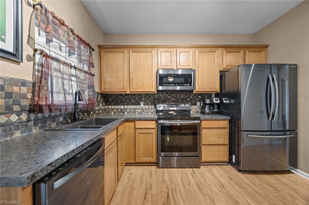 4328 Morning Ridge Lane Winston-Salem, NC 27101 - Photo 12 of 33