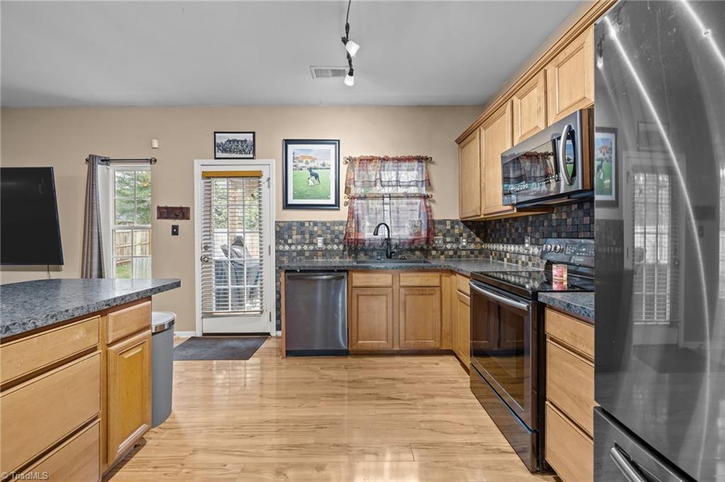 4328 Morning Ridge Lane Winston-Salem, NC 27101 - Photo 14 of 33