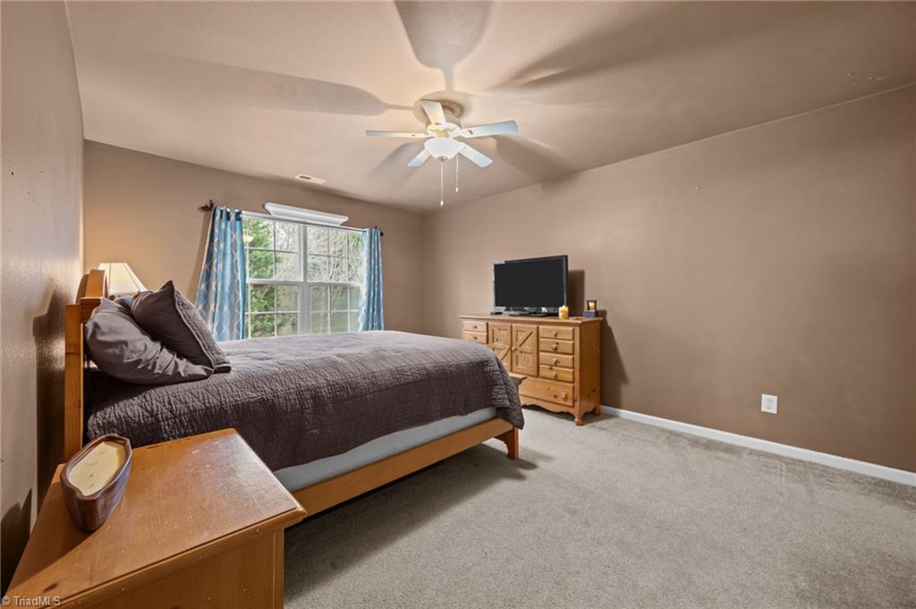 4328 Morning Ridge Lane Winston-Salem, NC 27101 - Photo 20 of 33