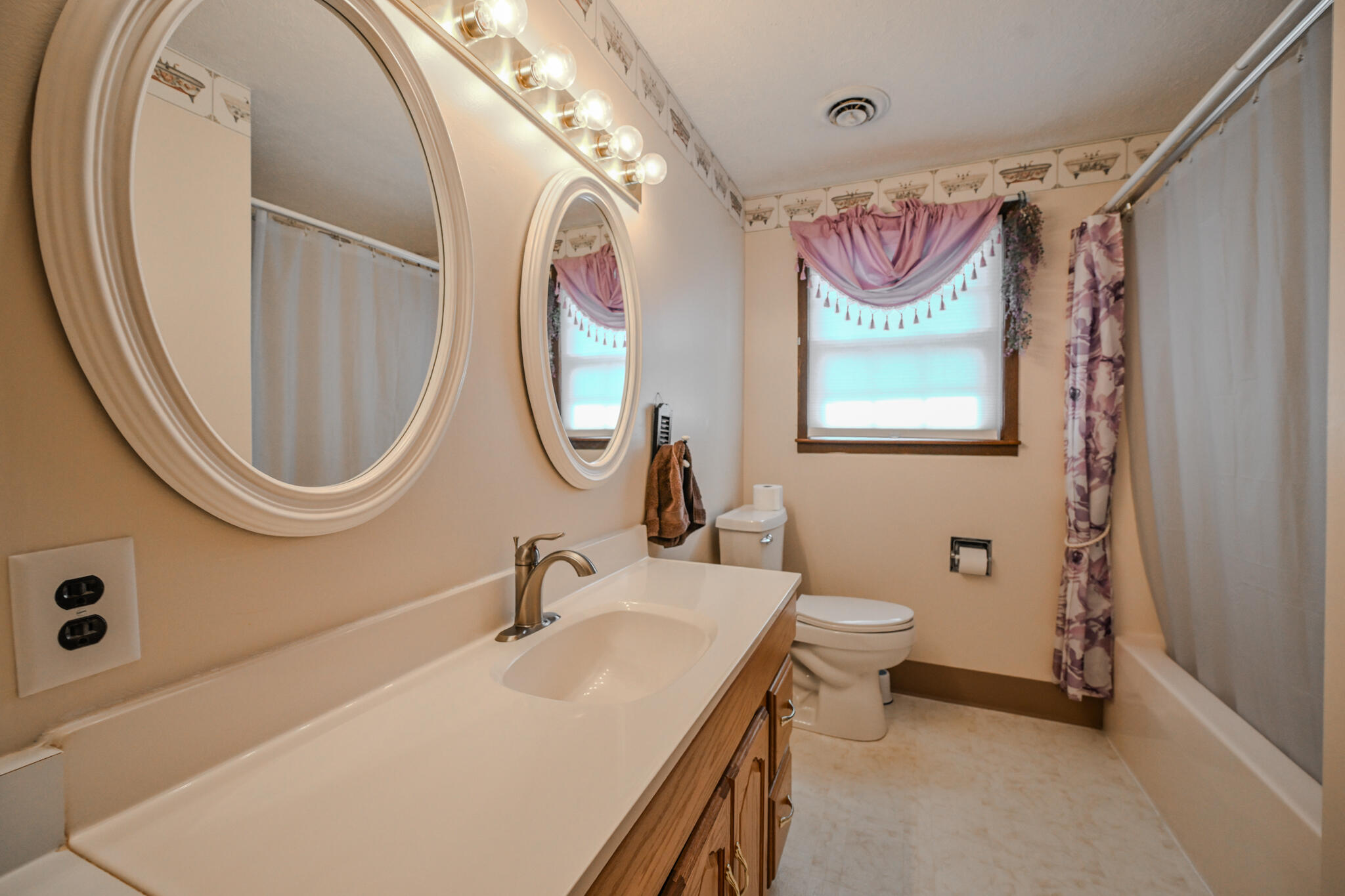 5326 West Ridgewood Road Springfield, OH 45503 - Photo 19 of 37 20260720-5326 W Ridgewood Rd-019