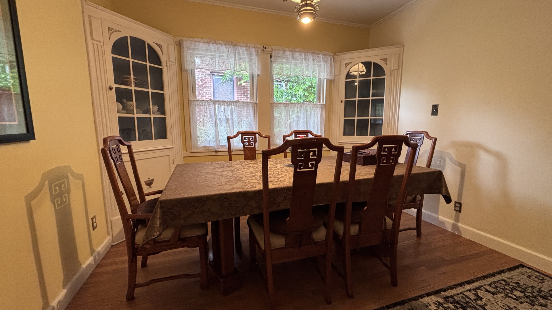 389 Addison Road Riverside, IL 60546 - Photo 5 of 15