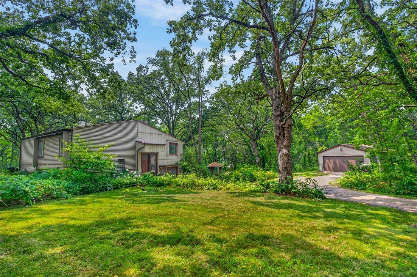 10671 West Oak Ridge Road Evansville, WI 53536 - Photo 9 of 59 Gallery Image 9
