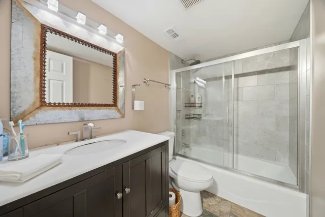 $2,300 | 15700 86th Avenue, Unit 104, Orland Park, IL 60462