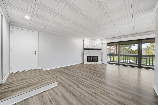 $2,300 | 15700 86th Avenue, Unit 104, Orland Park, IL 60462