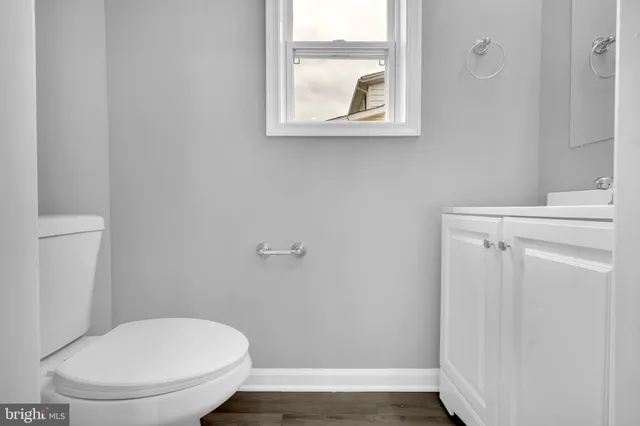 a bathroom with a toilet