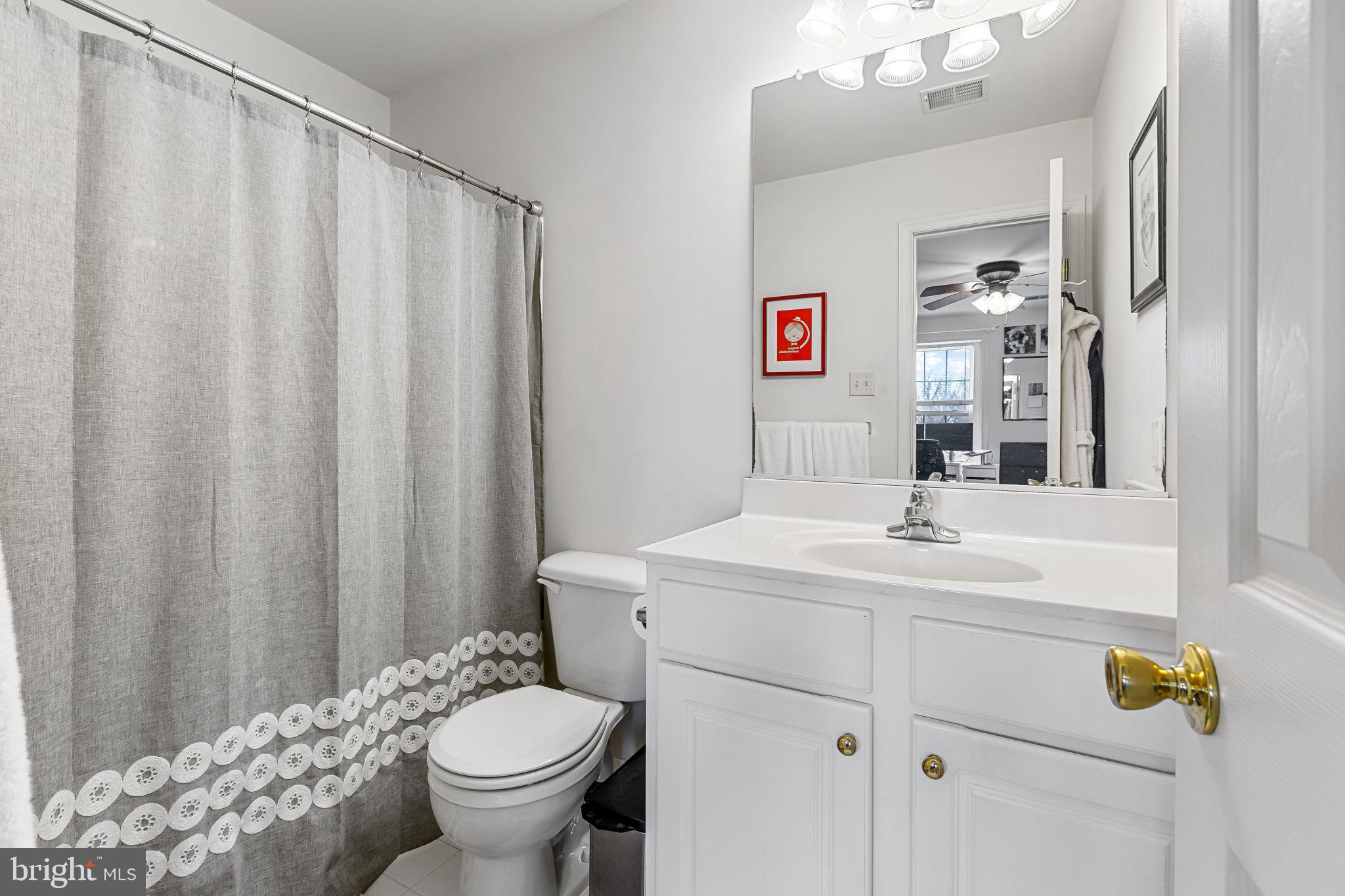 4248 Evans Chapel Road Baltimore, MD 21211 - Photo 30 of 34