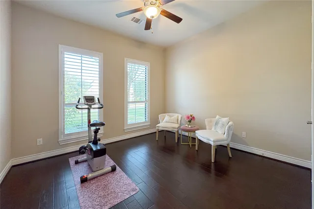 $819,000 | 121 Silverstone Lane, Shenandoah, TX 77384