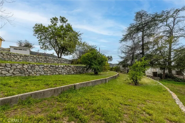 a view of an outdoor space and a yard
