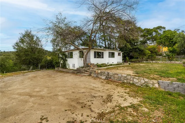 $999,000 | 7444 Tranquil Drive, Tujunga, CA 91042