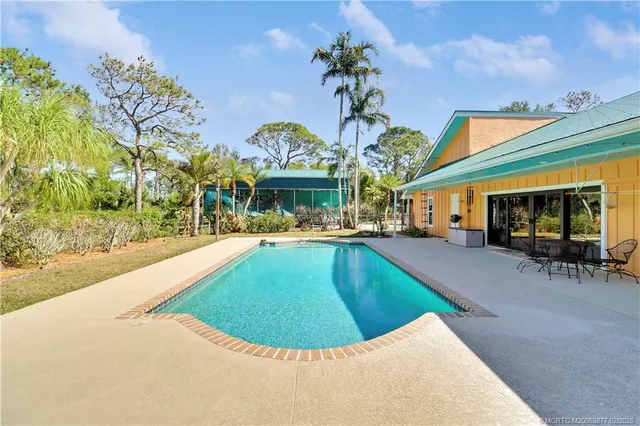 $949,900 | 10941 Southwest Hawkview Circle, Stuart, FL 34997