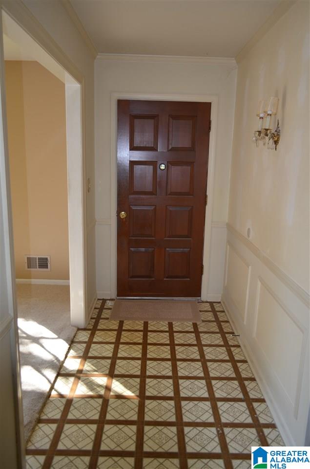 1238 Old Oak Road Birmingham, AL 35235 - Photo 2 of 24