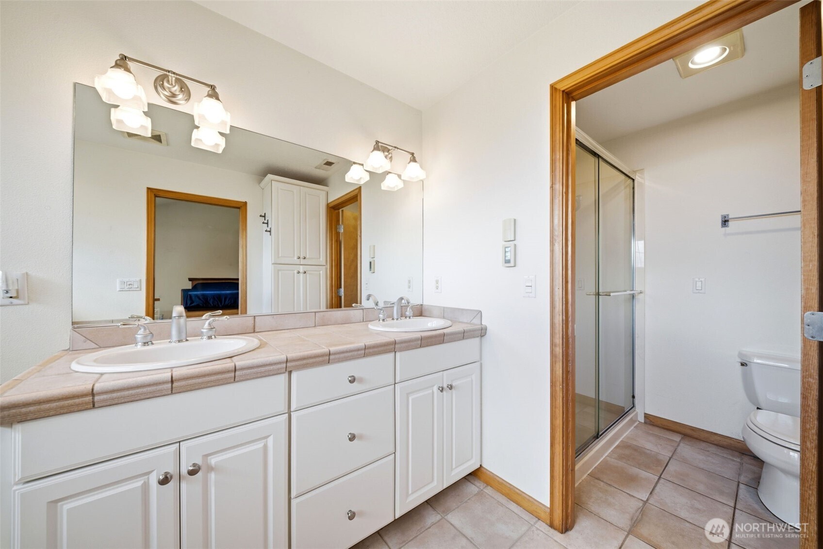 966 Lookout Road Castle Rock, WA 98611 - Photo 12 of 40