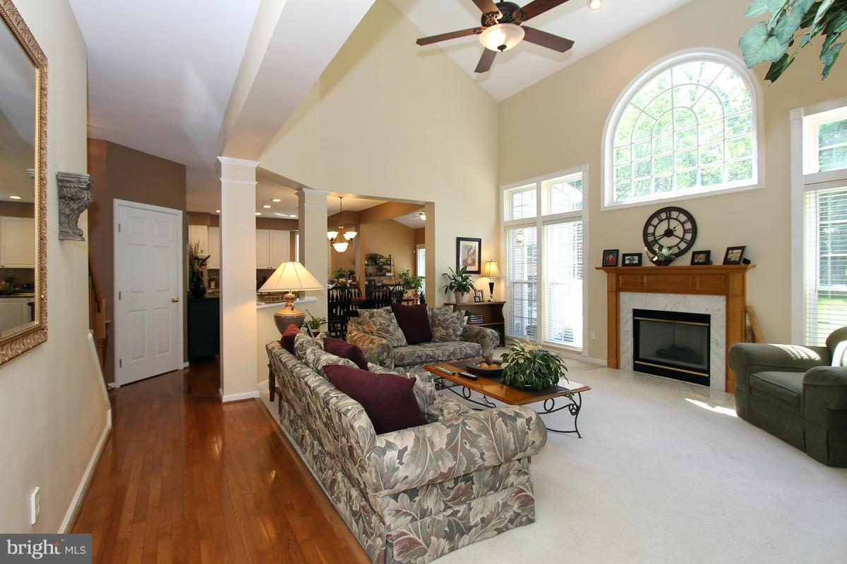 6721 Catskill Road Lorton, VA 22079 - Photo 12 of 22 Family Room