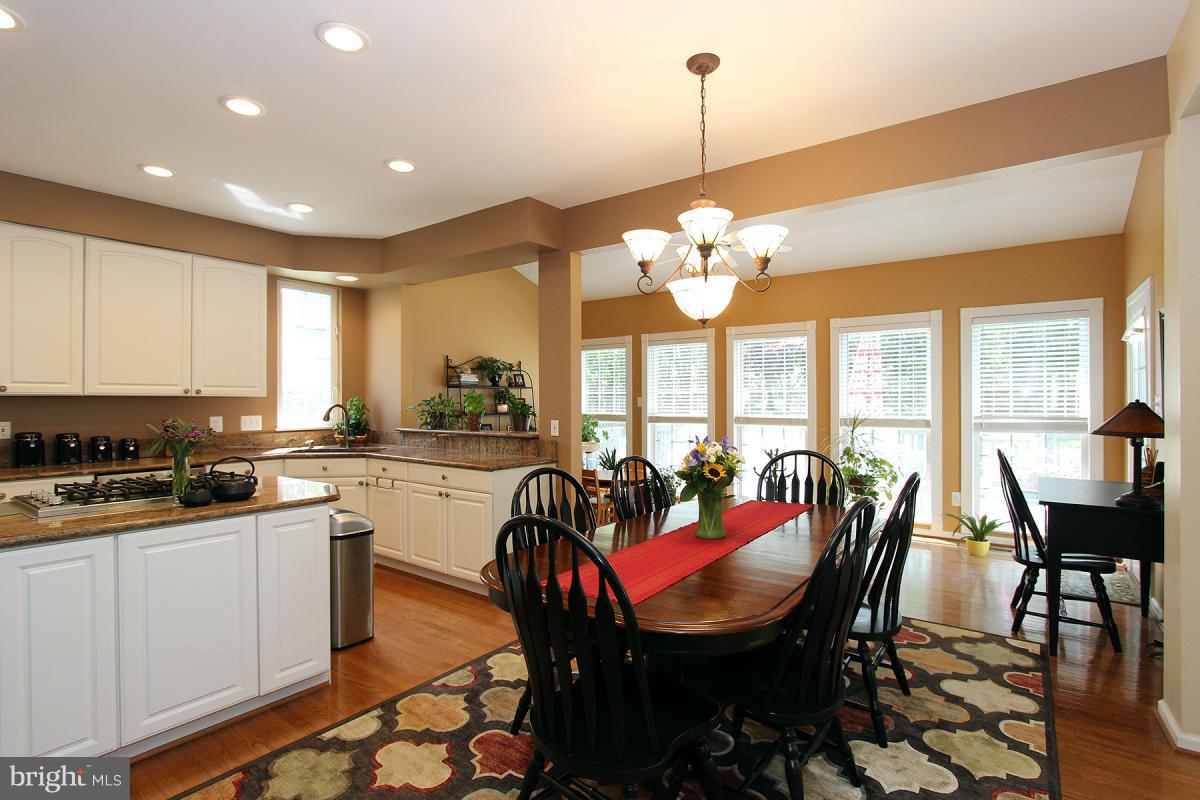 6721 Catskill Road Lorton, VA 22079 - Photo 7 of 22 Kitchen