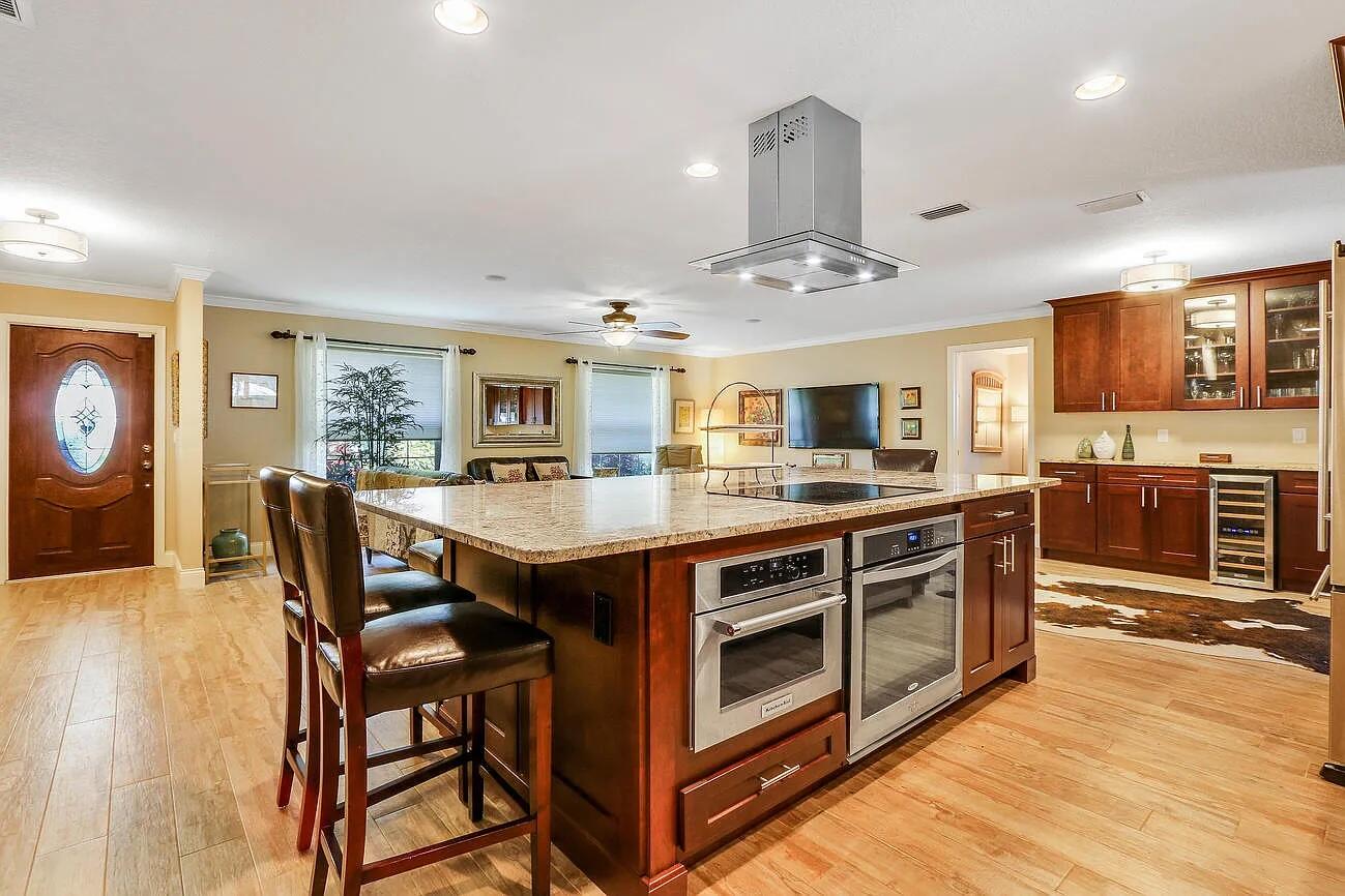 1888 Ascott Road North Palm Beach, FL 33408 - Photo 12 of 19 91b7c10f4a8b602182d62b0e62e79118-uncropp