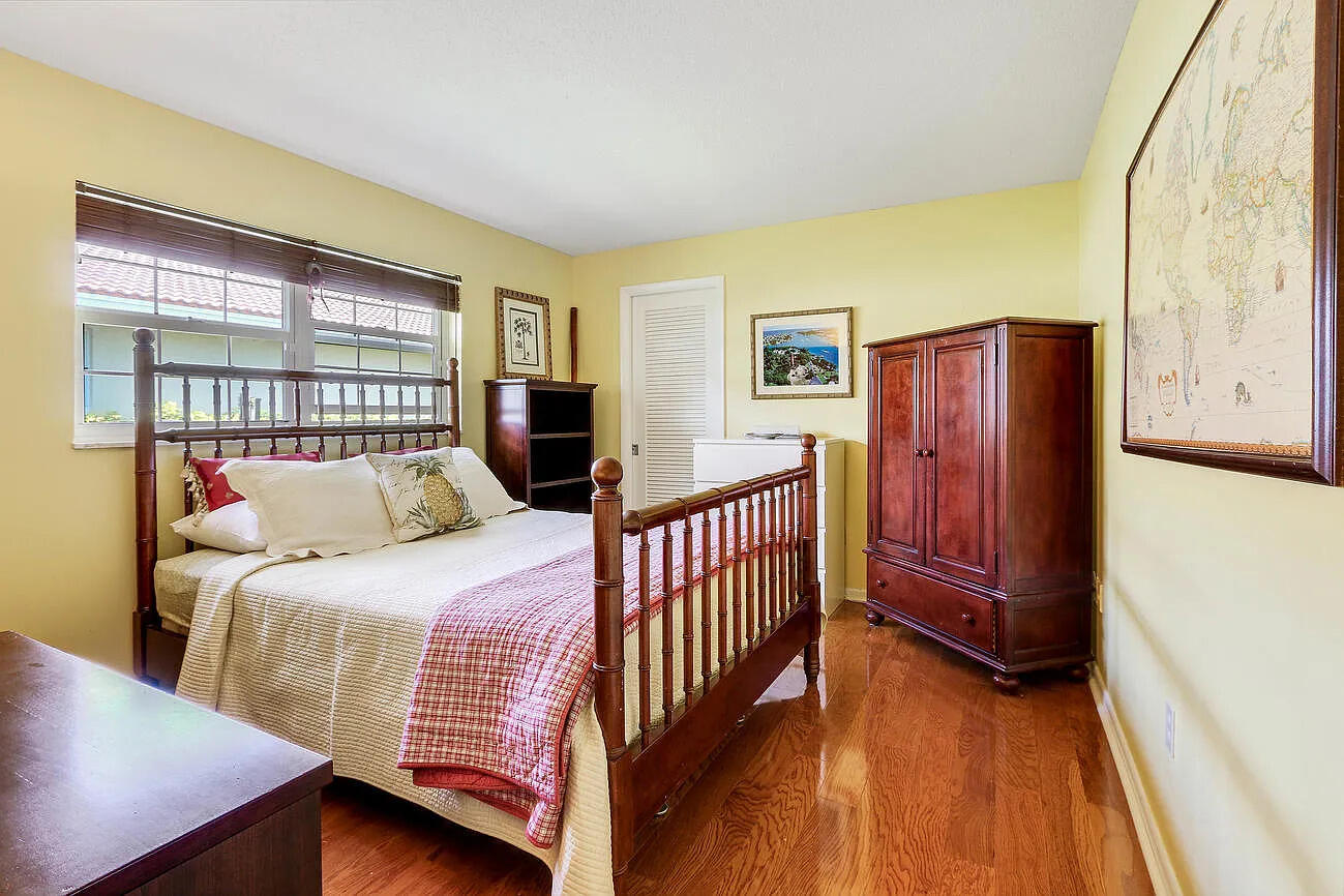 1888 Ascott Road North Palm Beach, FL 33408 - Photo 15 of 19 b97213b2cdd355b95bd7c11e38912ef9-uncropp