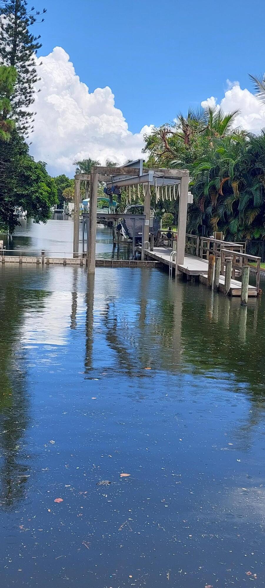 1888 Ascott Road North Palm Beach, FL 33408 - Photo 19 of 19 lift