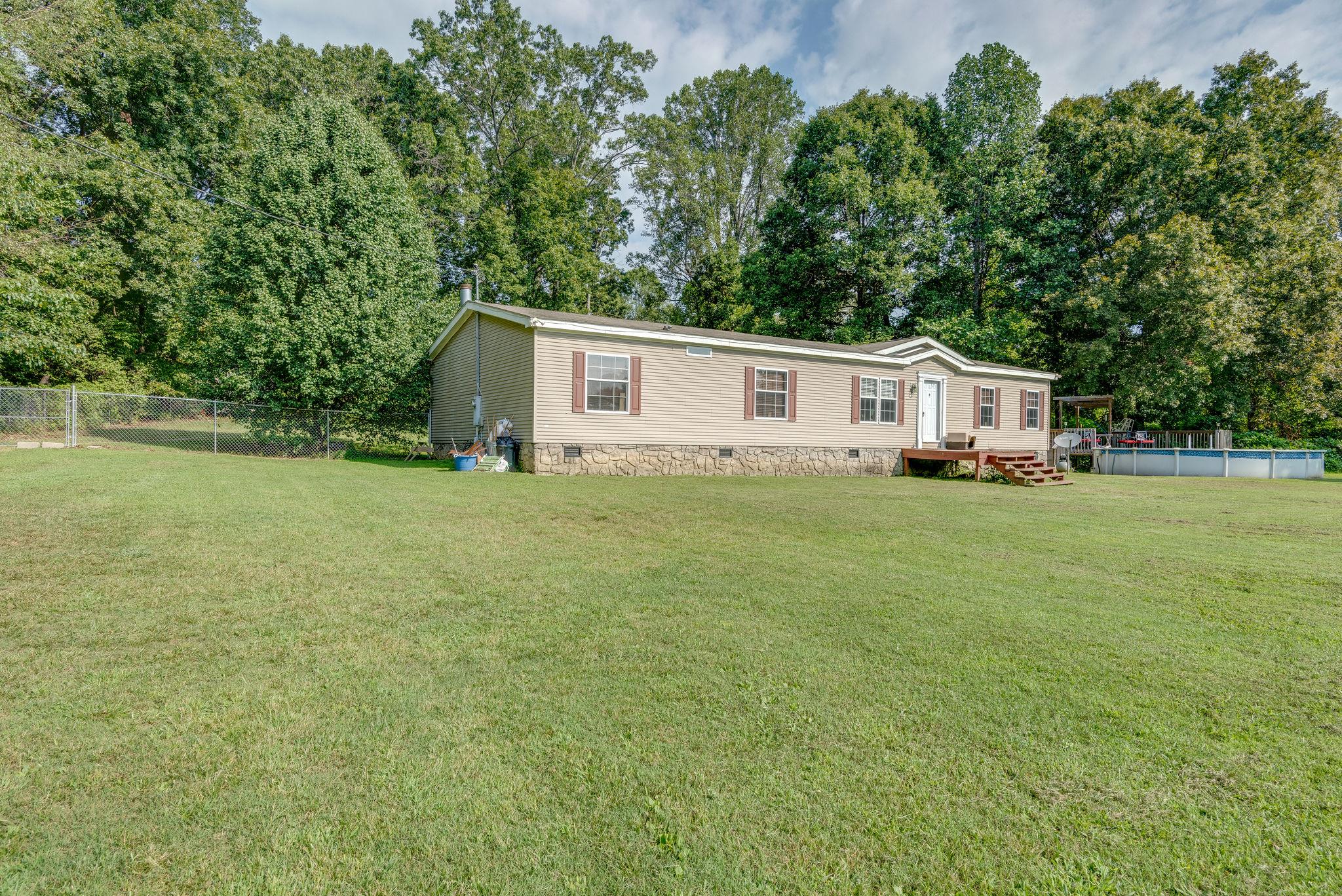 380 Howard Road White Bluff, TN 37187 - Photo 5 of 29 Gallery Image 5