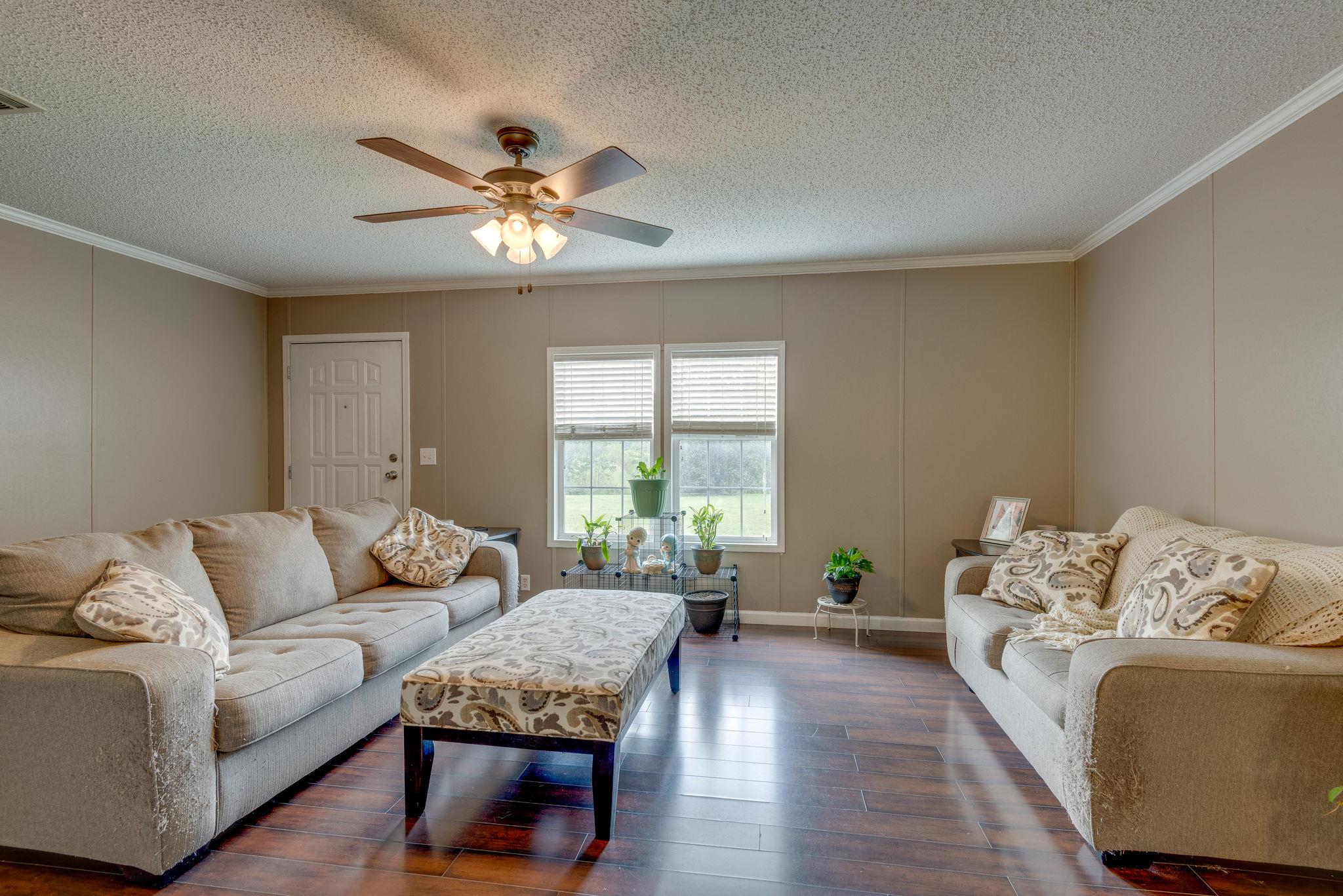 380 Howard Road White Bluff, TN 37187 - Photo 6 of 29 Gallery Image 6