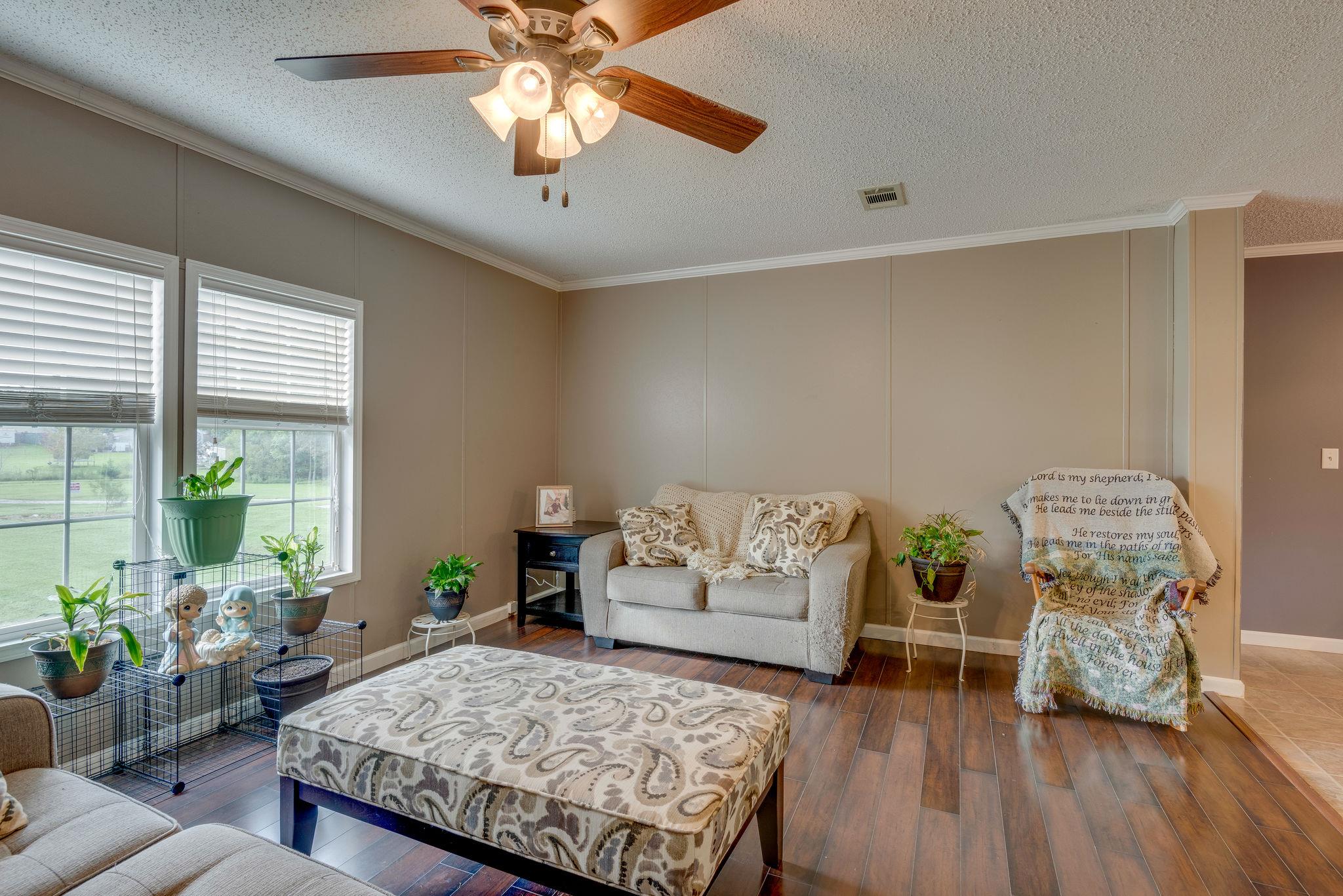 380 Howard Road White Bluff, TN 37187 - Photo 8 of 29 Gallery Image 8