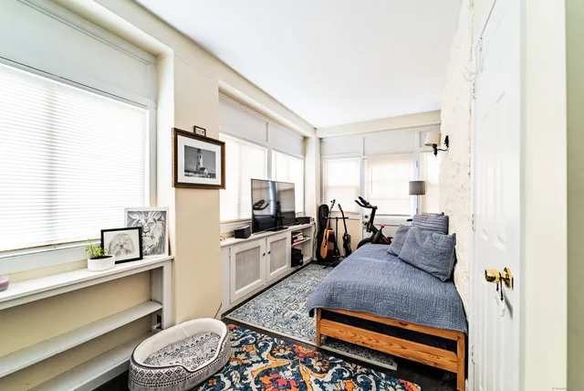 $3,700 | 40 Orchard Place, Unit 1, Greenwich, CT 06830