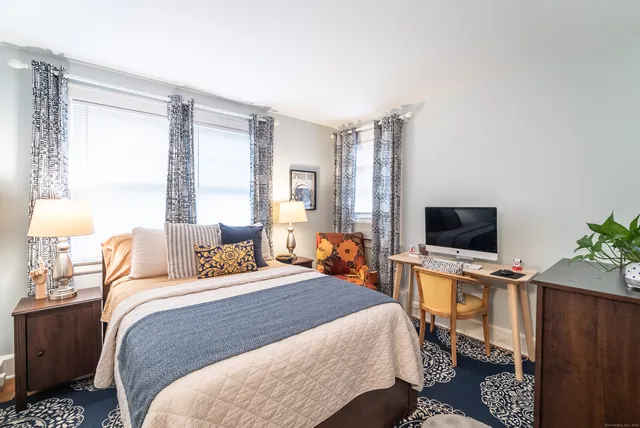 $3,700 | 40 Orchard Place, Unit 1, Greenwich, CT 06830