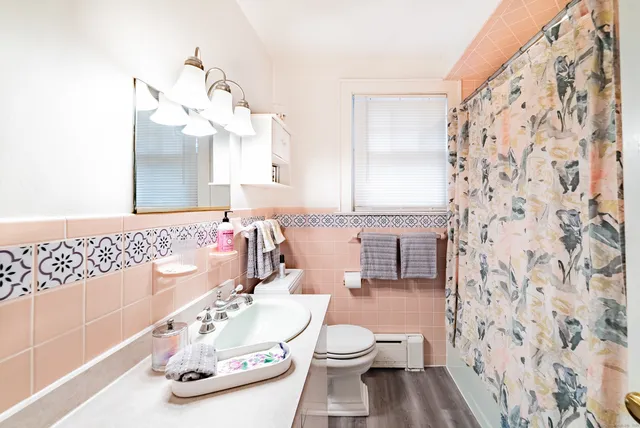 $3,700 | 40 Orchard Place, Unit 1, Greenwich, CT 06830