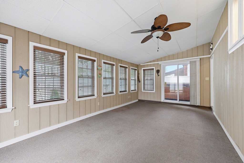 77 Fresno Street Springfield, MA 01104 - Photo 18 of 32