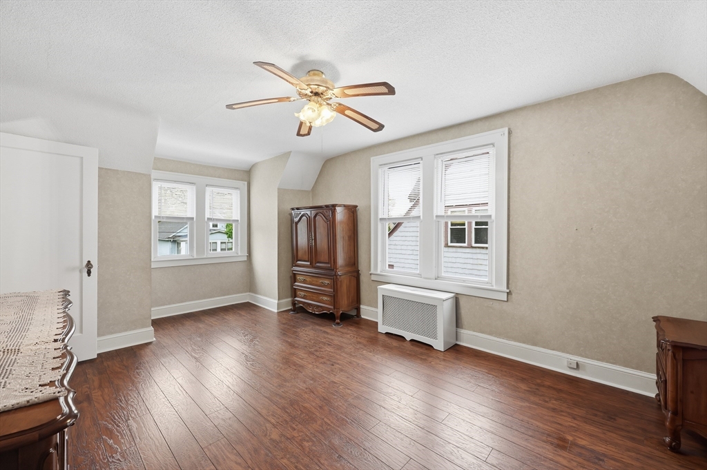 77 Fresno Street Springfield, MA 01104 - Photo 22 of 32