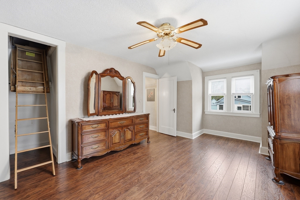 77 Fresno Street Springfield, MA 01104 - Photo 23 of 32