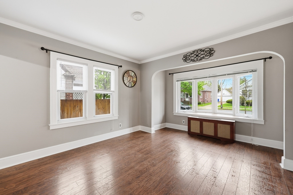 77 Fresno Street Springfield, MA 01104 - Photo 9 of 32