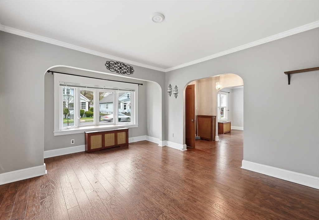 77 Fresno Street Springfield, MA 01104 - Photo 10 of 32