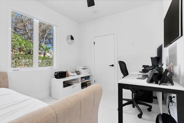 $6,300 | 1861 Northwest 125th Terrace, Pembroke Pines, FL 33028