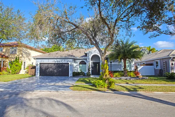 $6,300 | 1861 Northwest 125th Terrace, Pembroke Pines, FL 33028