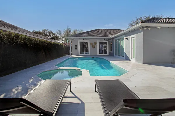 $6,300 | 1861 Northwest 125th Terrace, Pembroke Pines, FL 33028