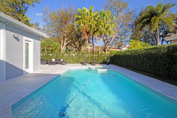 $6,300 | 1861 Northwest 125th Terrace, Pembroke Pines, FL 33028