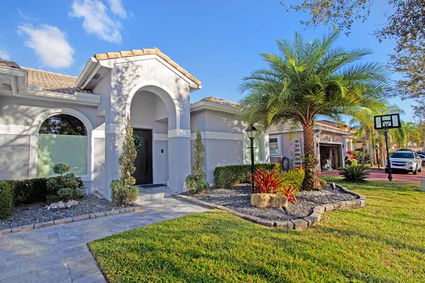 $6,300 | 1861 Northwest 125th Terrace, Pembroke Pines, FL 33028