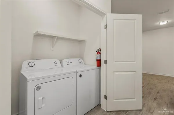 $950 | 900 East Redbud Avenue, Unit 16B5, McAllen, TX 78504