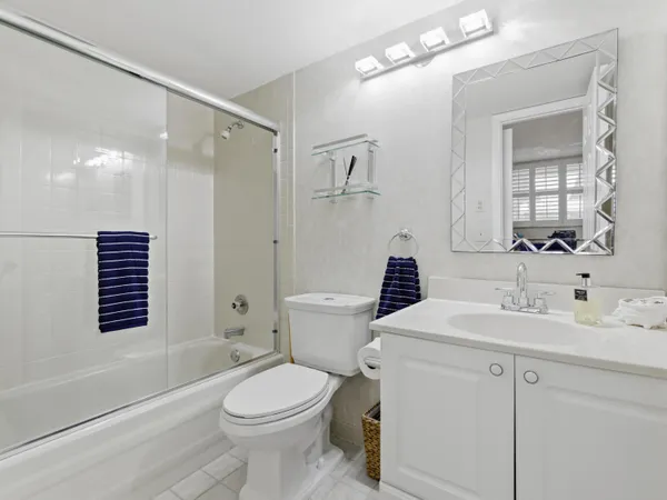 $2,600 | 911 Gardenia Drive, Unit 150, Delray Beach, FL 33483