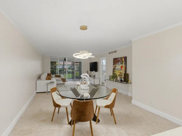 $2,600 | 911 Gardenia Drive, Unit 150, Delray Beach, FL 33483