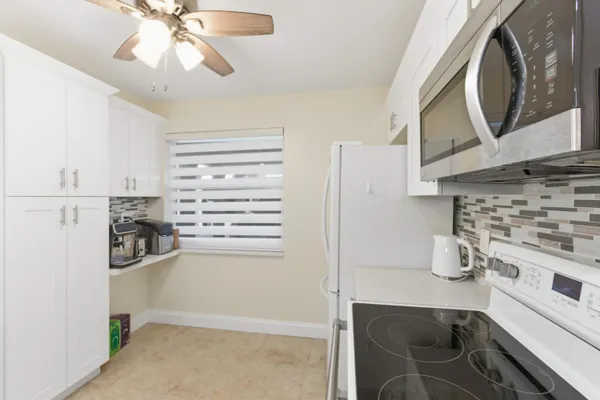 $2,600 | 911 Gardenia Drive, Unit 150, Delray Beach, FL 33483