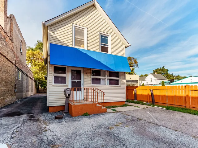 $175,000 | 1014 Washington Street, Waukegan, IL 60085