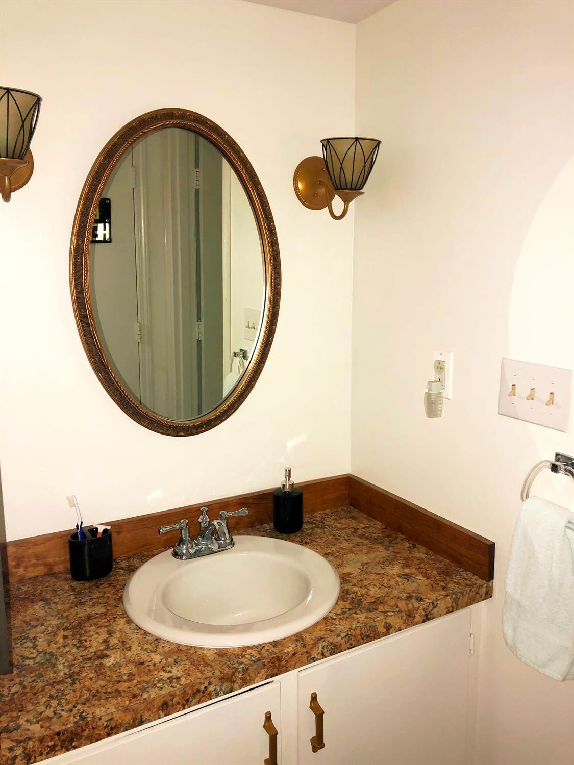 1084 Armstrong Mill Road, Unit A Lexington, KY 40517 - Photo 14 of 27 Photo 14