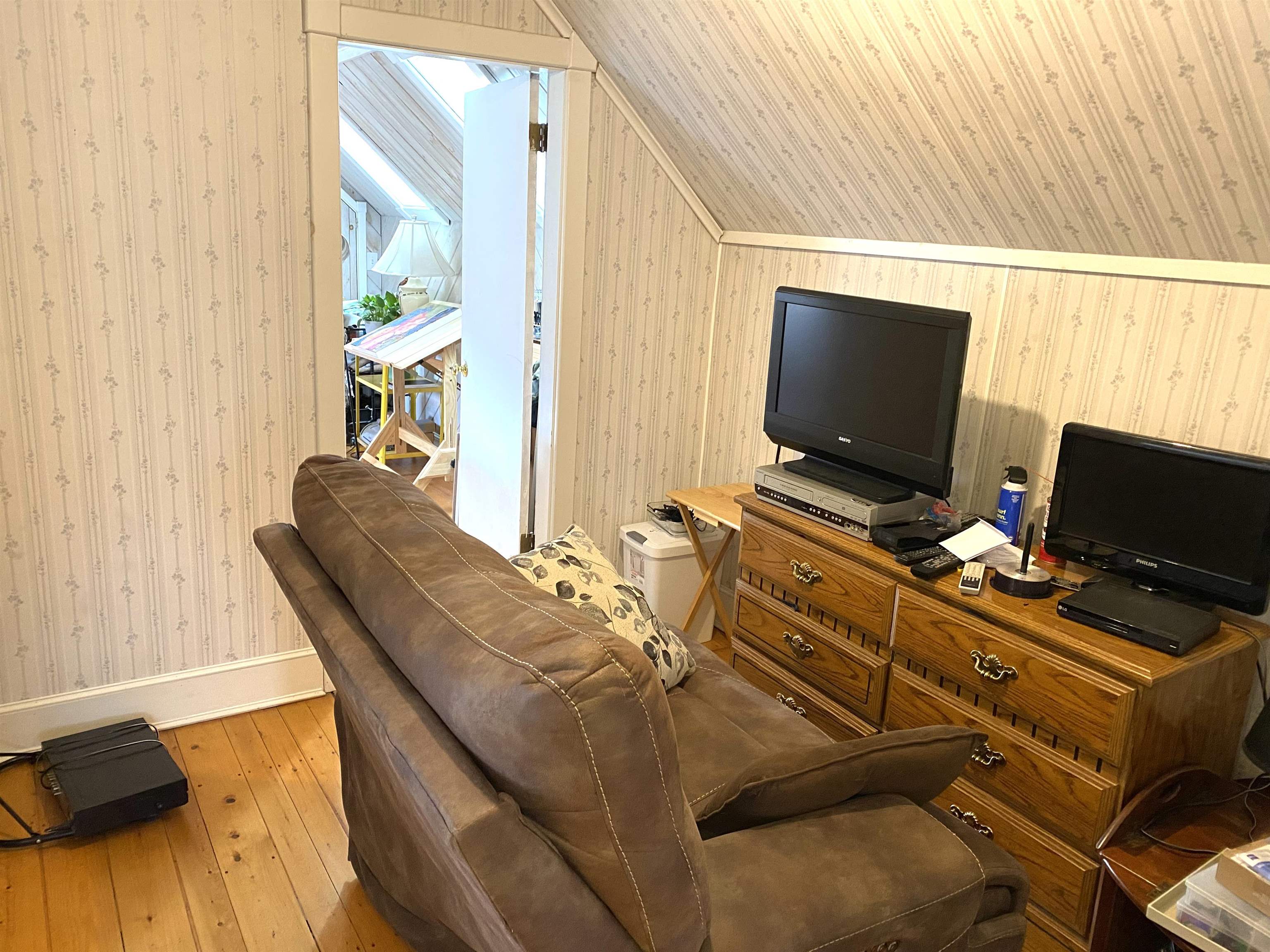 7 Lancaster Road Gorham, NH 03581 - Photo 17 of 40