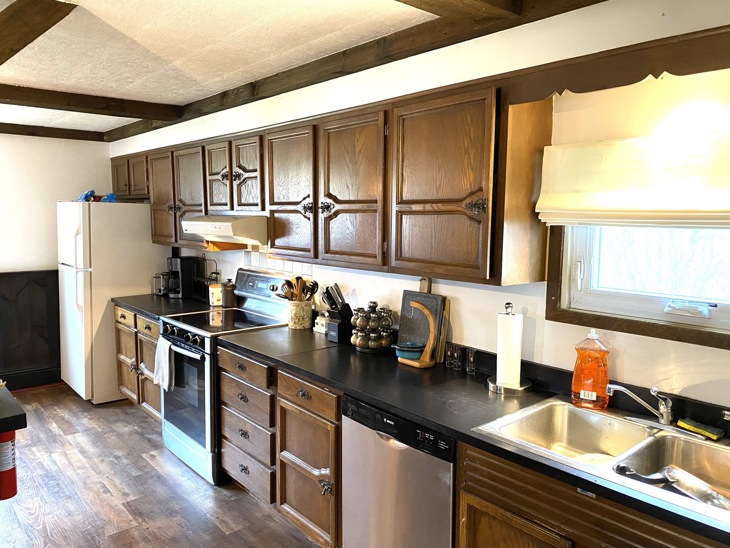 7 Lancaster Road Gorham, NH 03581 - Photo 3 of 40