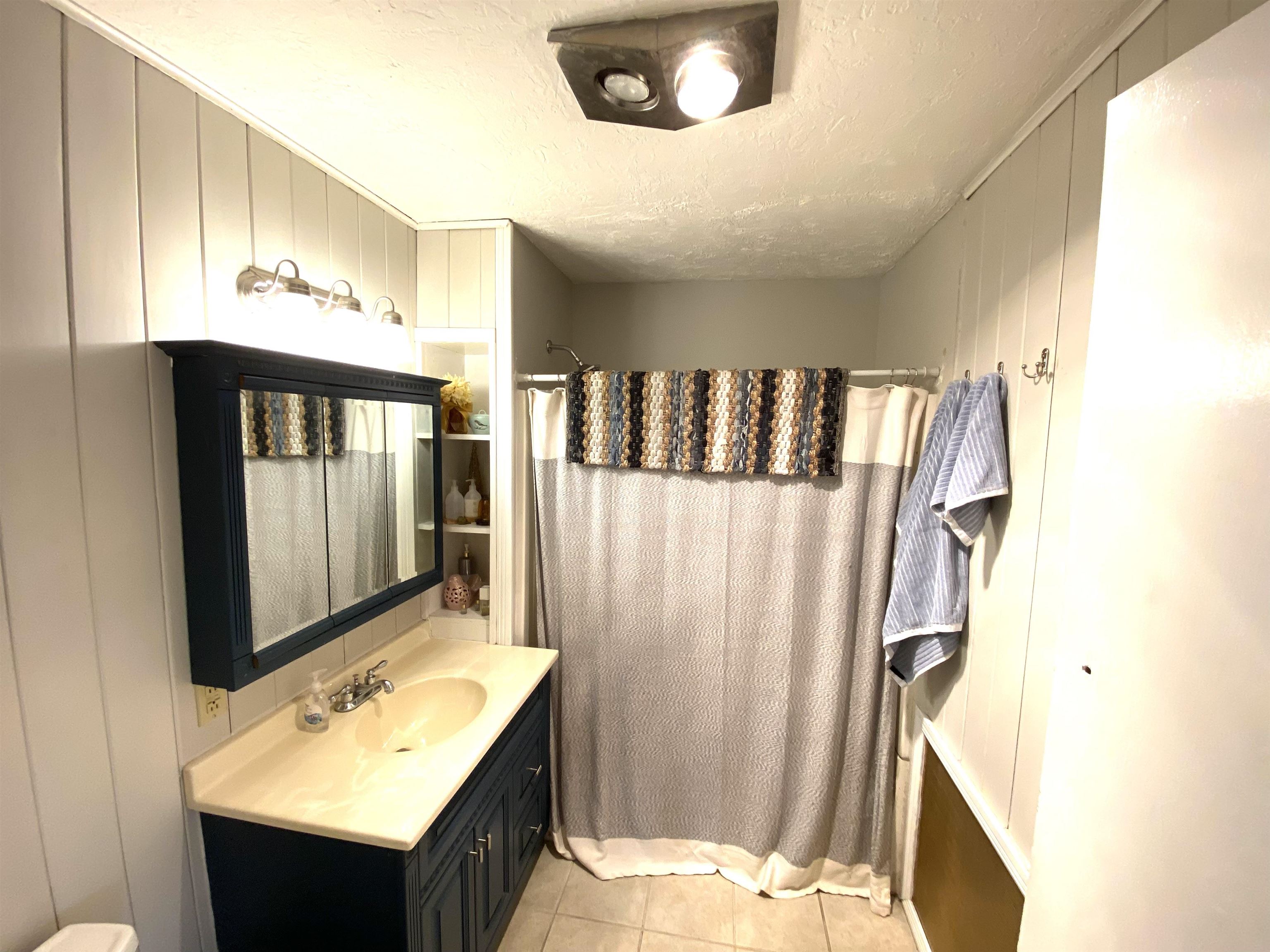 7 Lancaster Road Gorham, NH 03581 - Photo 4 of 40