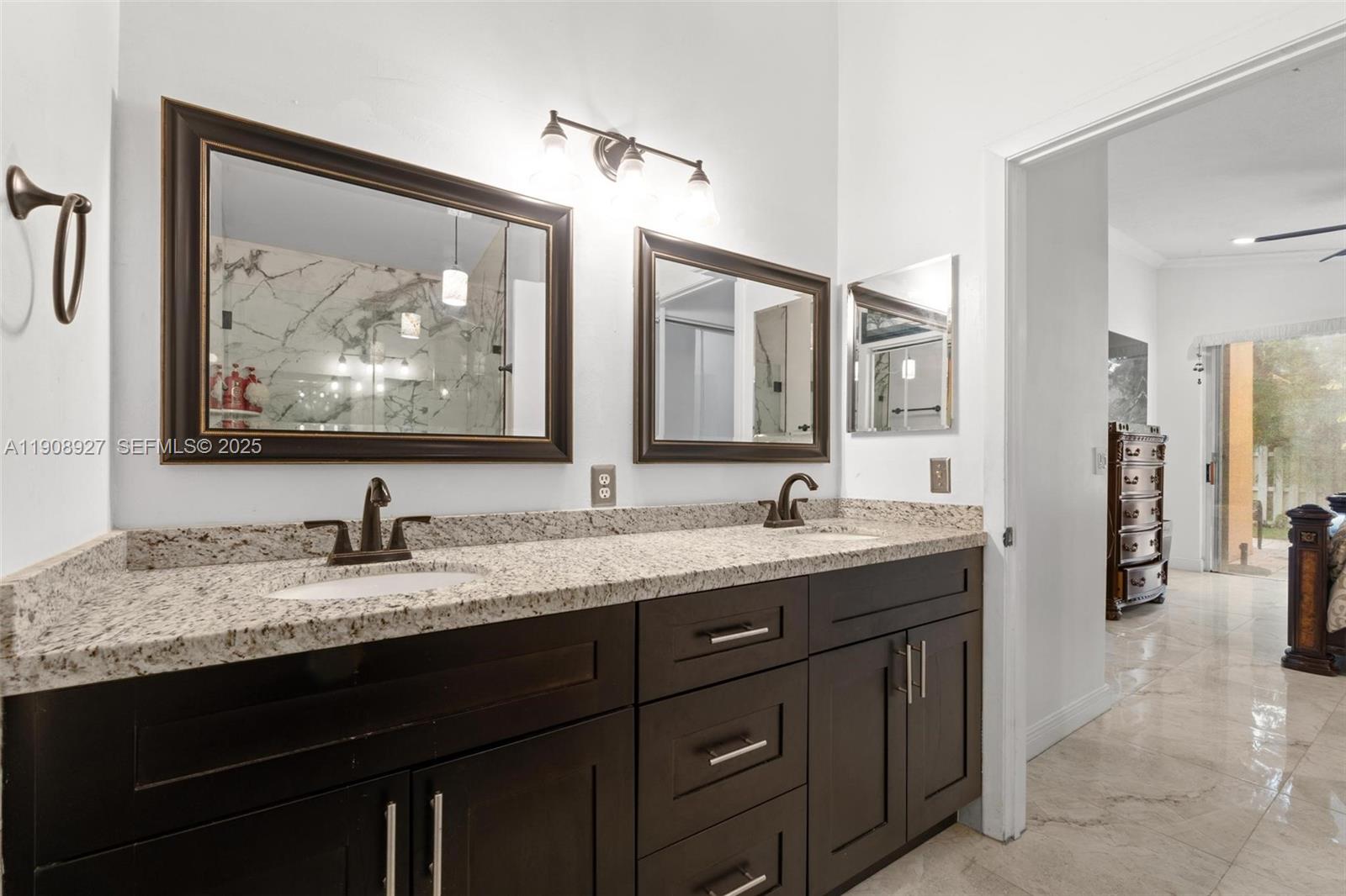 15624 Northwest 12th Road Pembroke Pines, FL 33028 - Photo 22 of 32